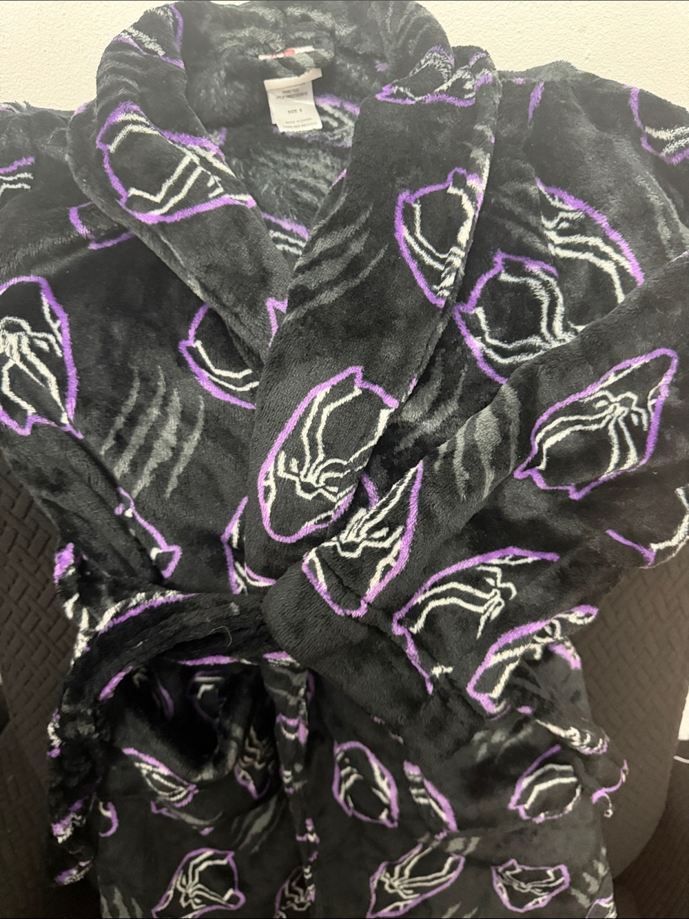 Avengers Black Panther Plush Robe with Purple & White Graphic